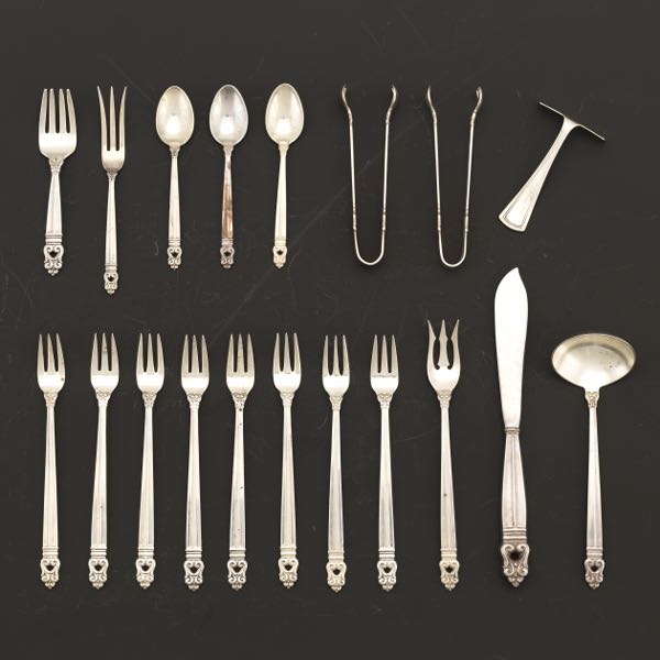 NINETEEN PIECES INTERNATIONAL