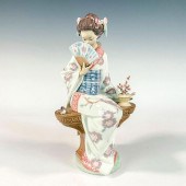 NIPPON LADY 1005327 - LLADRO P