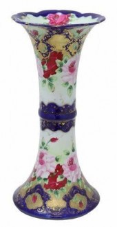 NIPPON PARCEL GILT PORCELAIN V