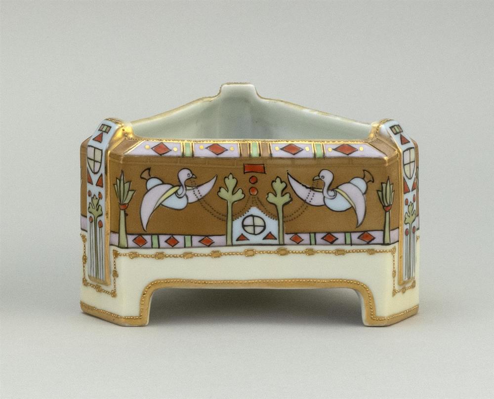 NIPPON PORCELAIN TRIANGULAR