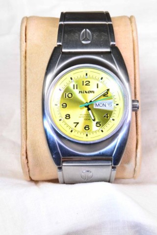 NIXON MEN'S WATCHVery nice sport