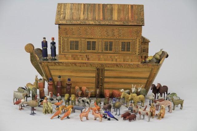 NOAH'S ARK WITH ANIMALS A multitude
