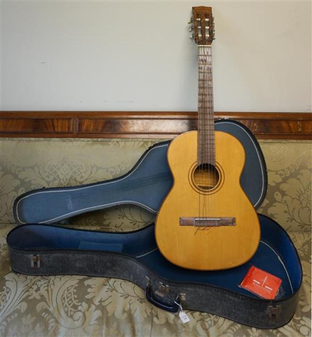 NORATI GUITAR AND CASENorati Guitar