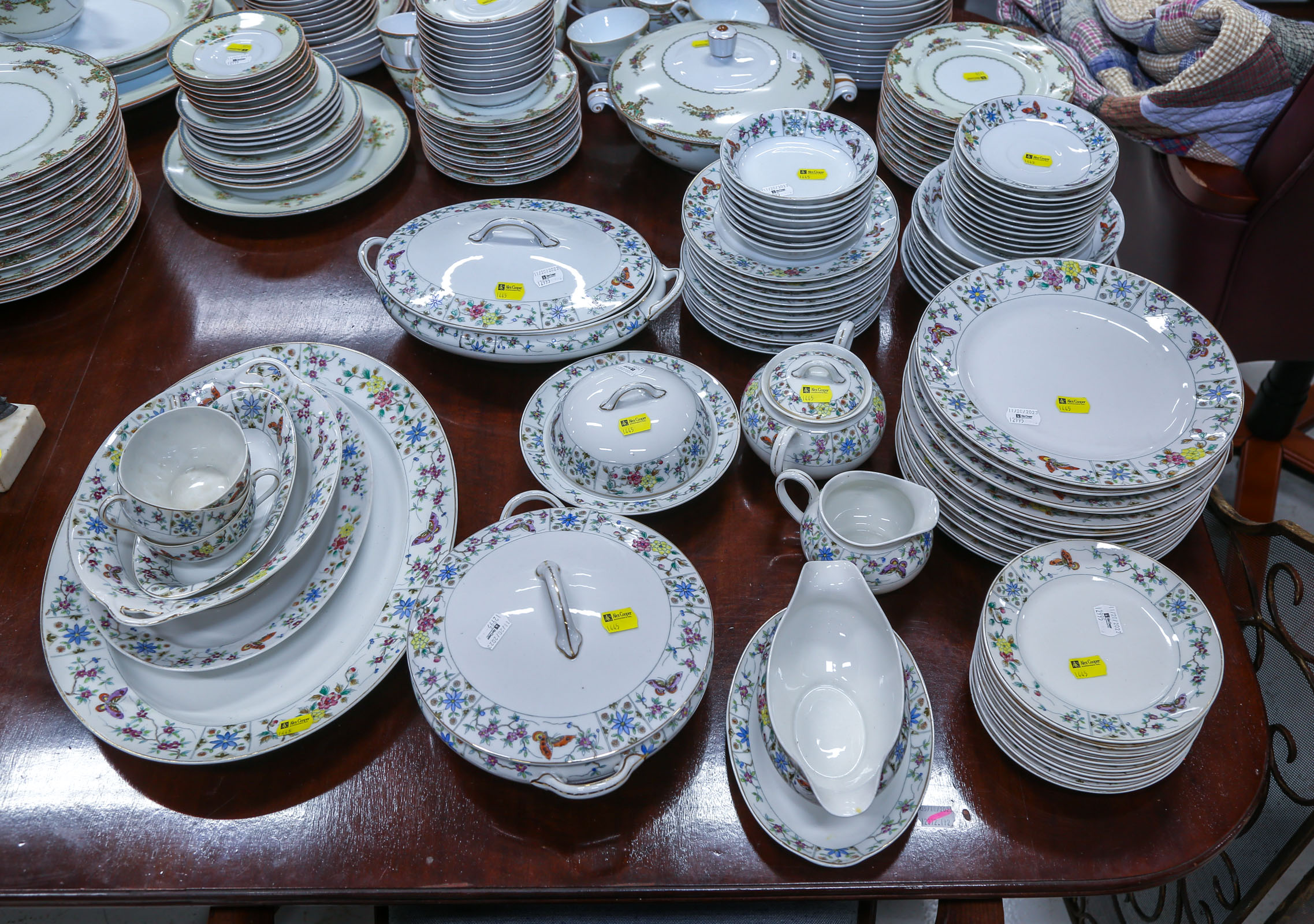 NORITAKE PARTIAL DINNER SERVICE