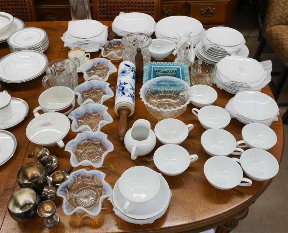 NORITAKE PORCELAIN DINNER