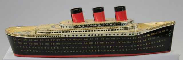 ''NORMANDIE'' BISCUIT SHIP TIN