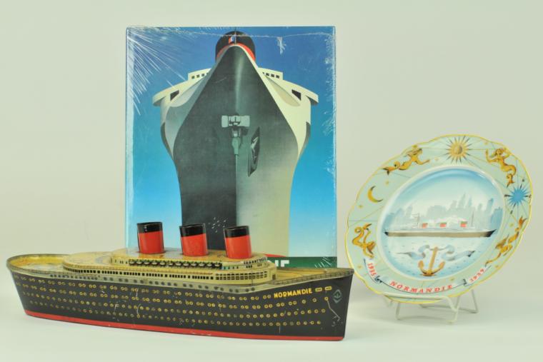 ''NORMANDIE'' BISCUIT SHIP TIN