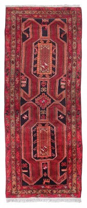 NORTHWEST PERSIAN RUG: 4’4” X
