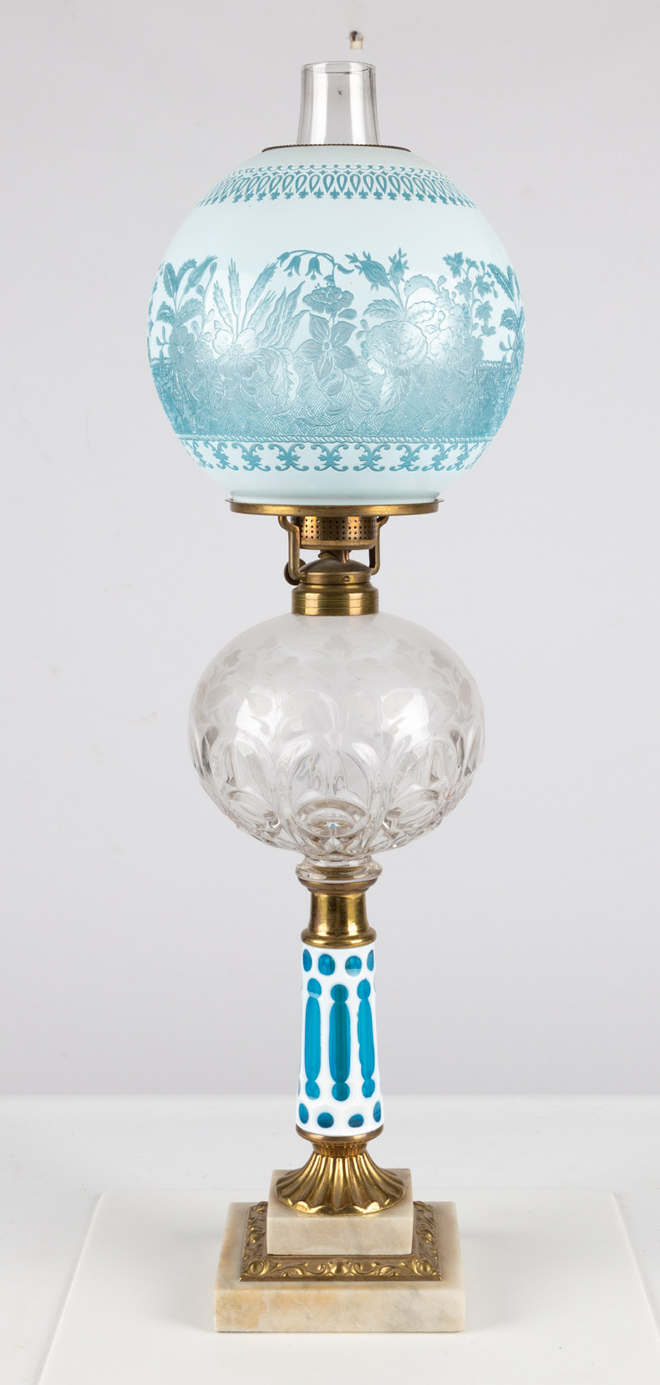 NOTCHED BULLS EYE & LIGHT BLUE