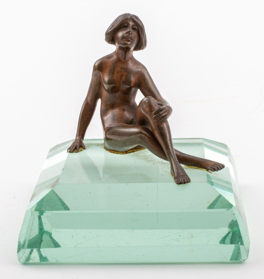 NUDE WOMAN BRONZE SCULPTURE