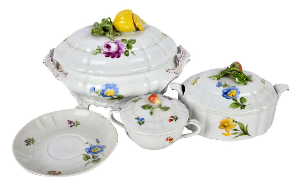 NYMPHENBURG PORCELAIN PARTIAL