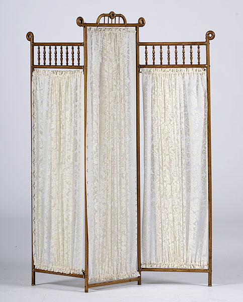 Oak and Lace Dressing Screen