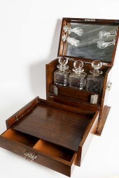 OAK AND SILVER PLATE MOUNTED T