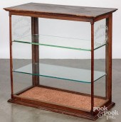 OAK COUNTER TOP SHOWCASE, LATE