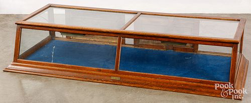 OAK DISPLAY CASE, EARLY 20TH