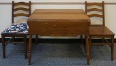 OAK DROP-LEAF KITCHEN TABLE AN
