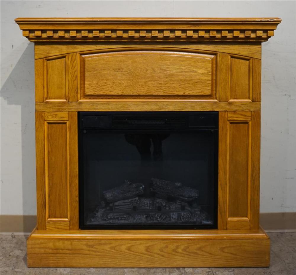 OAK ELECTRIC FIREPLACE WITH REMOTE,
