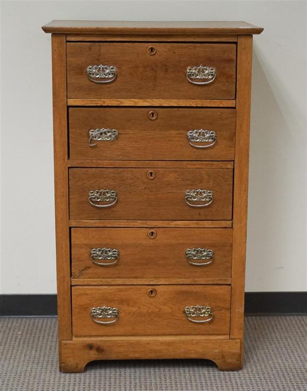 OAK FIVE-DRAWER CHEST, H: 45-3/4