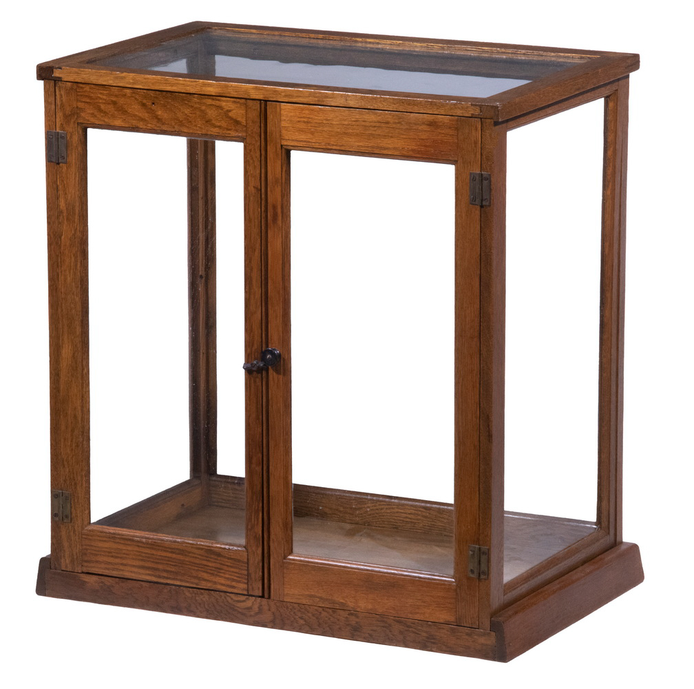 OAK FRAMED COUNTERTOP DISPLAY