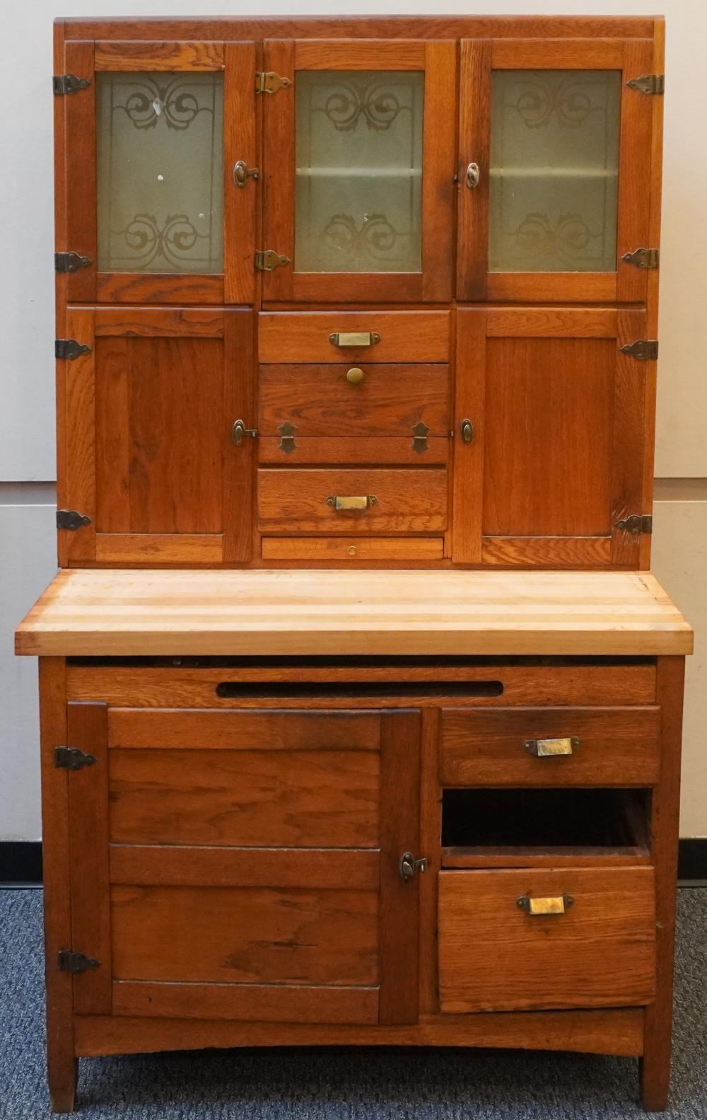 OAK HOOSIER-TYPE CABINET WITH