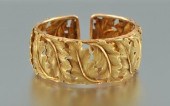 Oak Leaf Design Yellow Gold Br