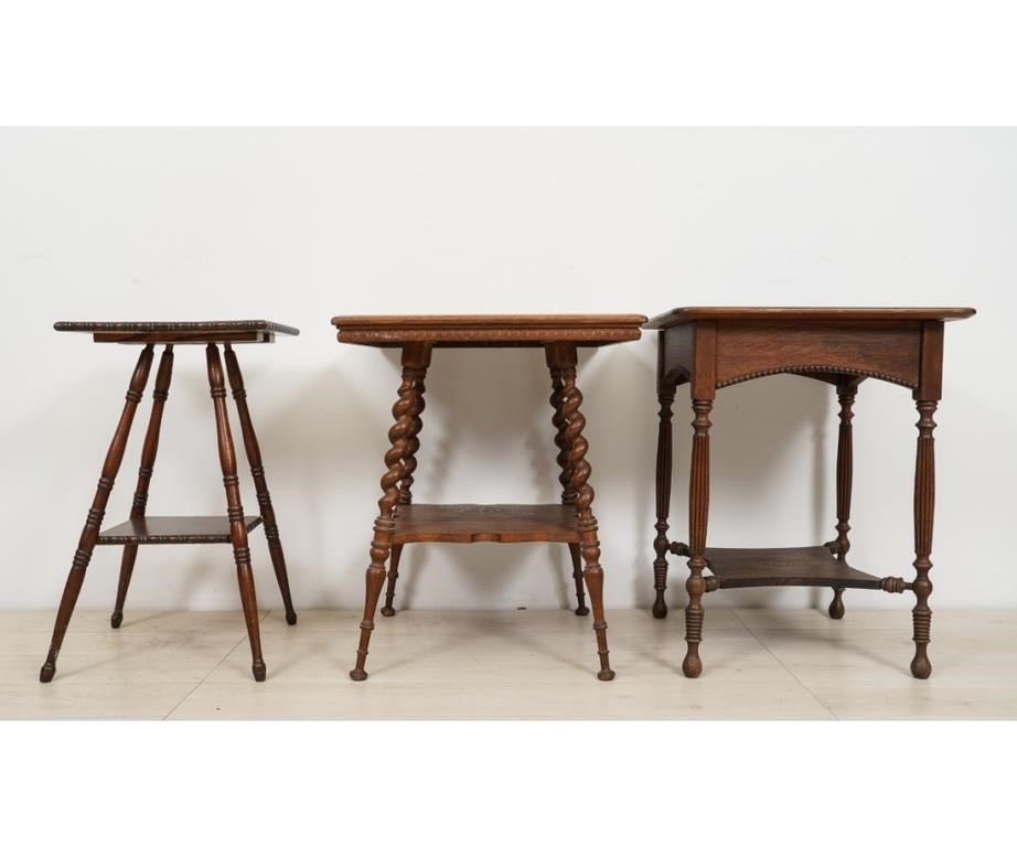 Oak parlor table with barley