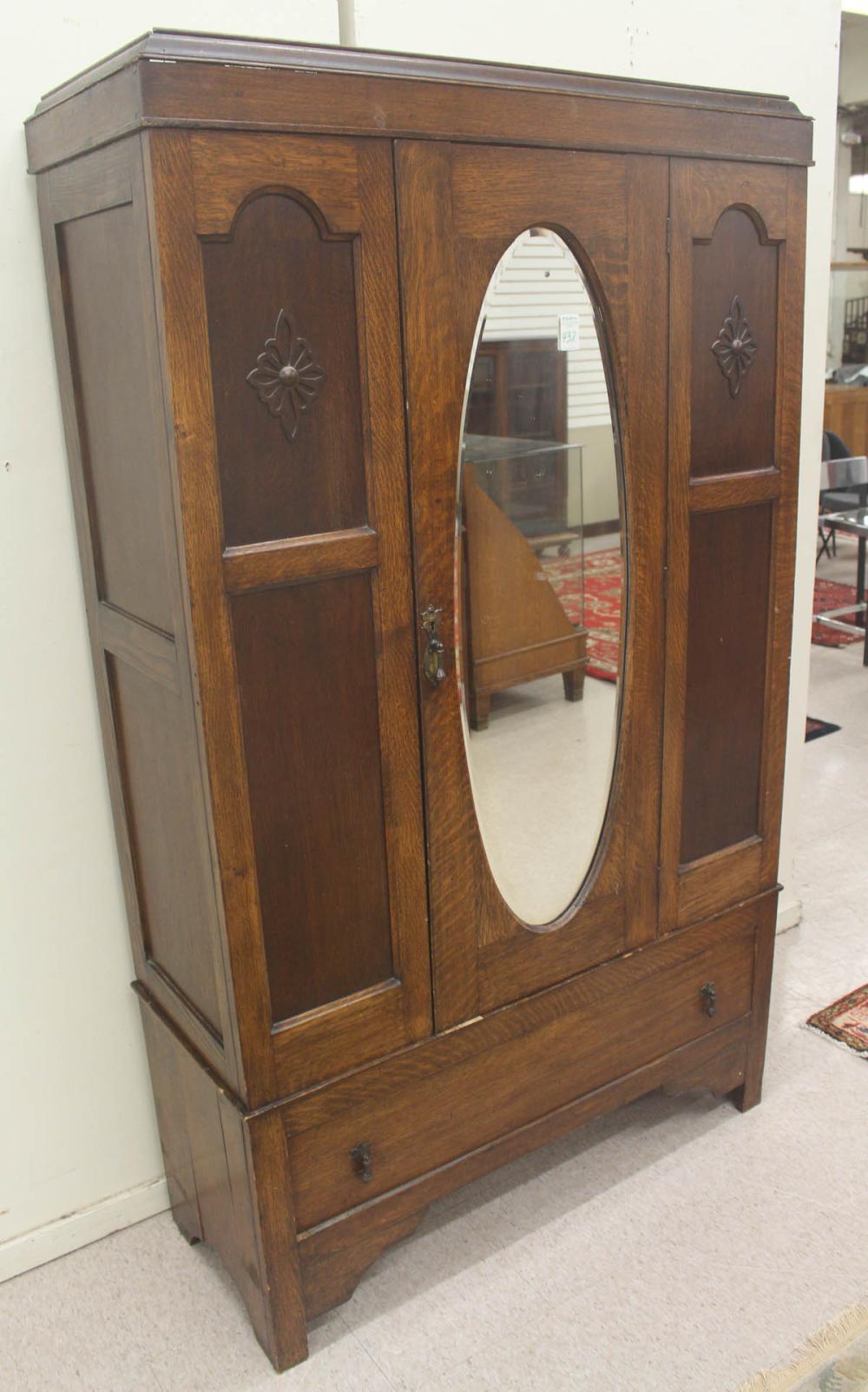 OAK SINGLE-DOOR WARDROBEOAK