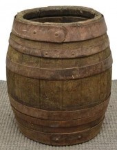 OAK STAVE WINE BARREL WITH IRO