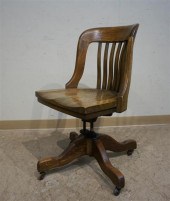 OAK SWIVEL OFFICE CHAIROak Swi