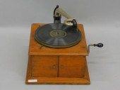 OAK TABLETOP VICTORLA. VICTOR