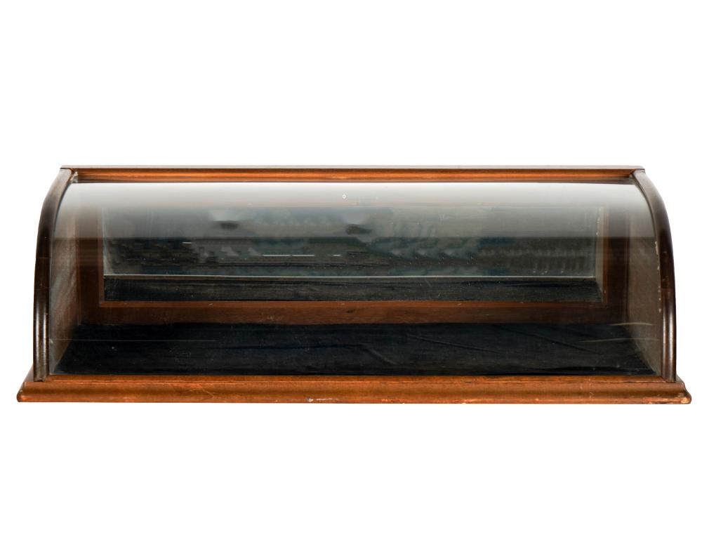 OAK TABLETOP VITRINEwith rear