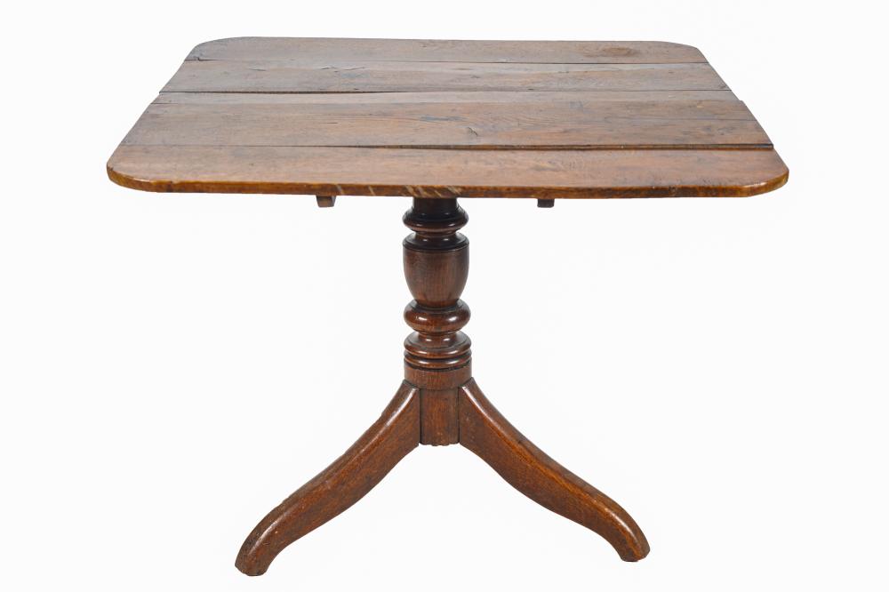 OAK TILT TOP BREAKFAST