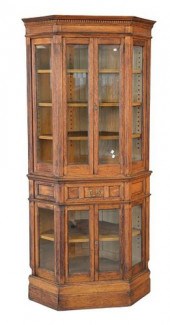 OAK VICTORIAN TWO PART CORNER