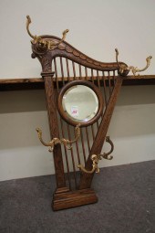 OAK WALL-MOUNT GARMENT RACKOAK