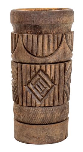 OCEANIC CARVED TREE TRUNK