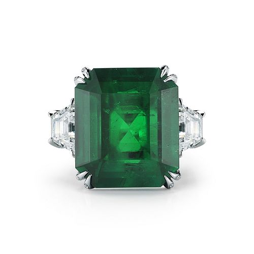 OCTAGON EMERALD RINGCOLOMBIAN