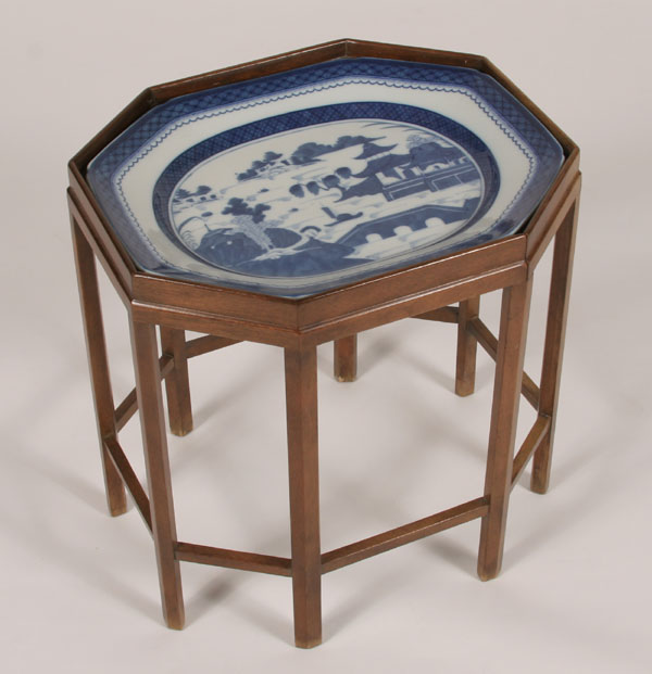 Octagonal tray table/stand;