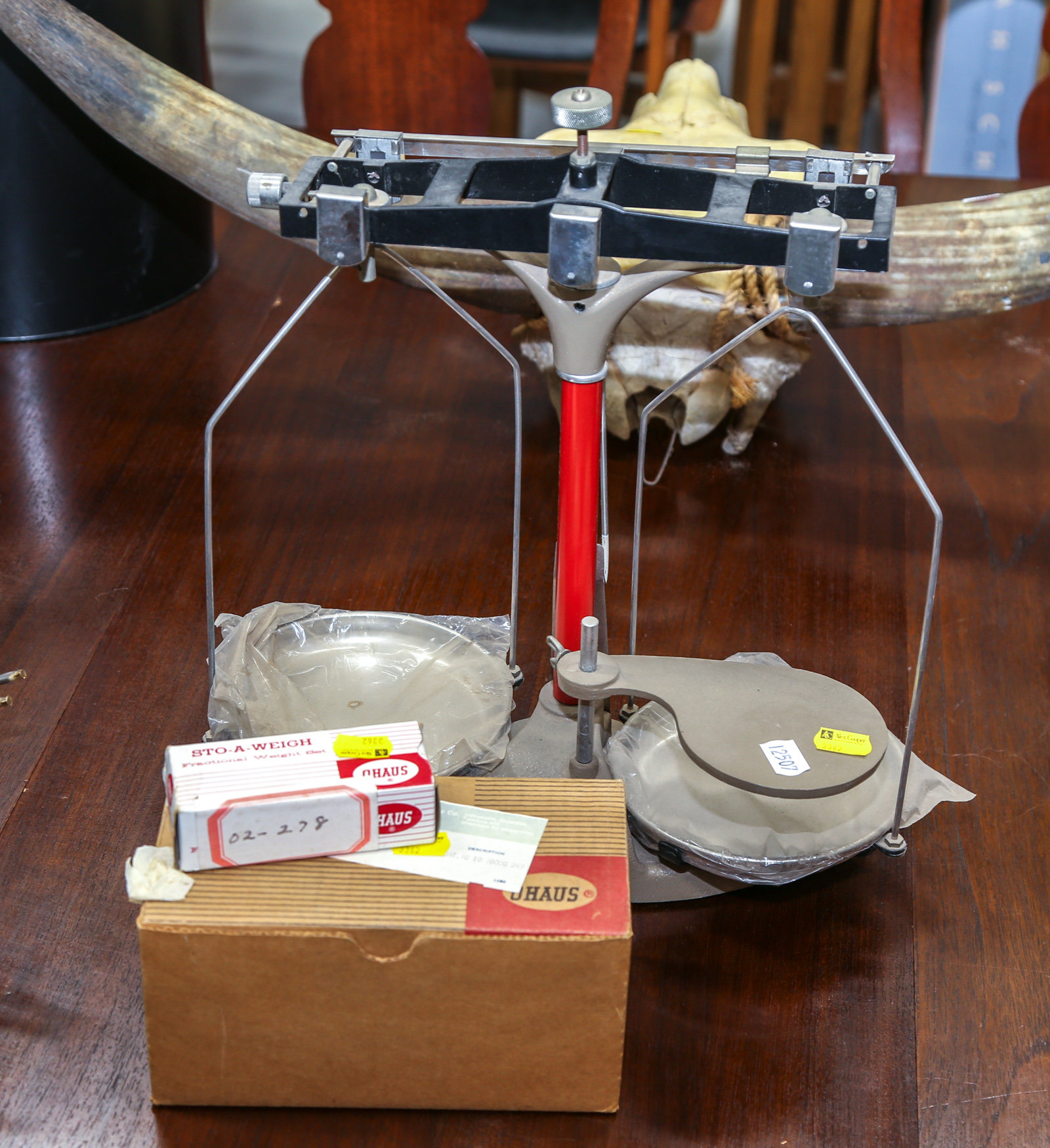 OHAUS SCIENTIFIC BALANCE SCALE