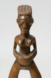 OLD AFRICAN CARVED WOOD FIGURA