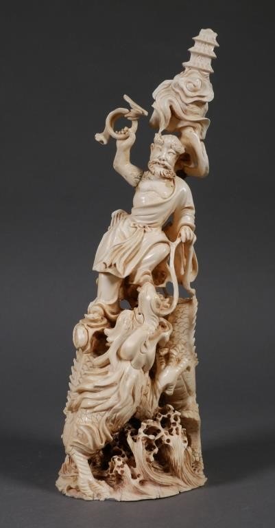 OLD CHINESE IVORY CARVING OF DRAGON