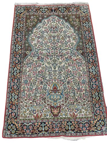 OLD PERSIAN PRAYER RUGOld Persian