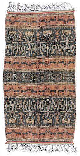 OLD SUMBA IKAT HINGGIMan's shoulder