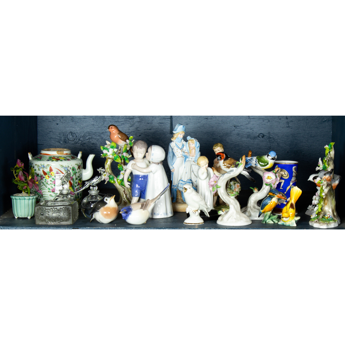 ONE BIN OF PORCELAIN AND GLASS