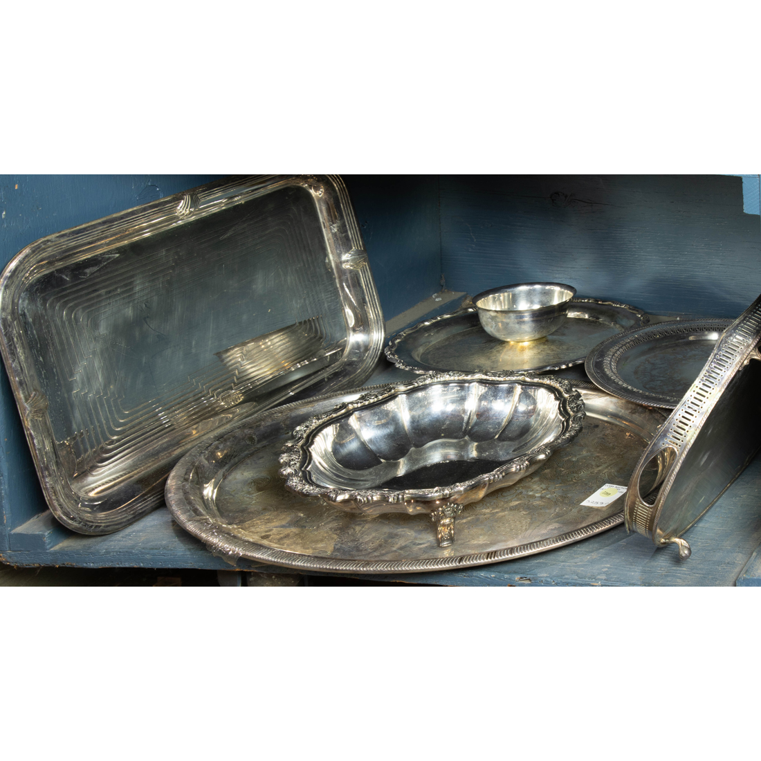 ONE BIN OF SILVER PLATE SERVING