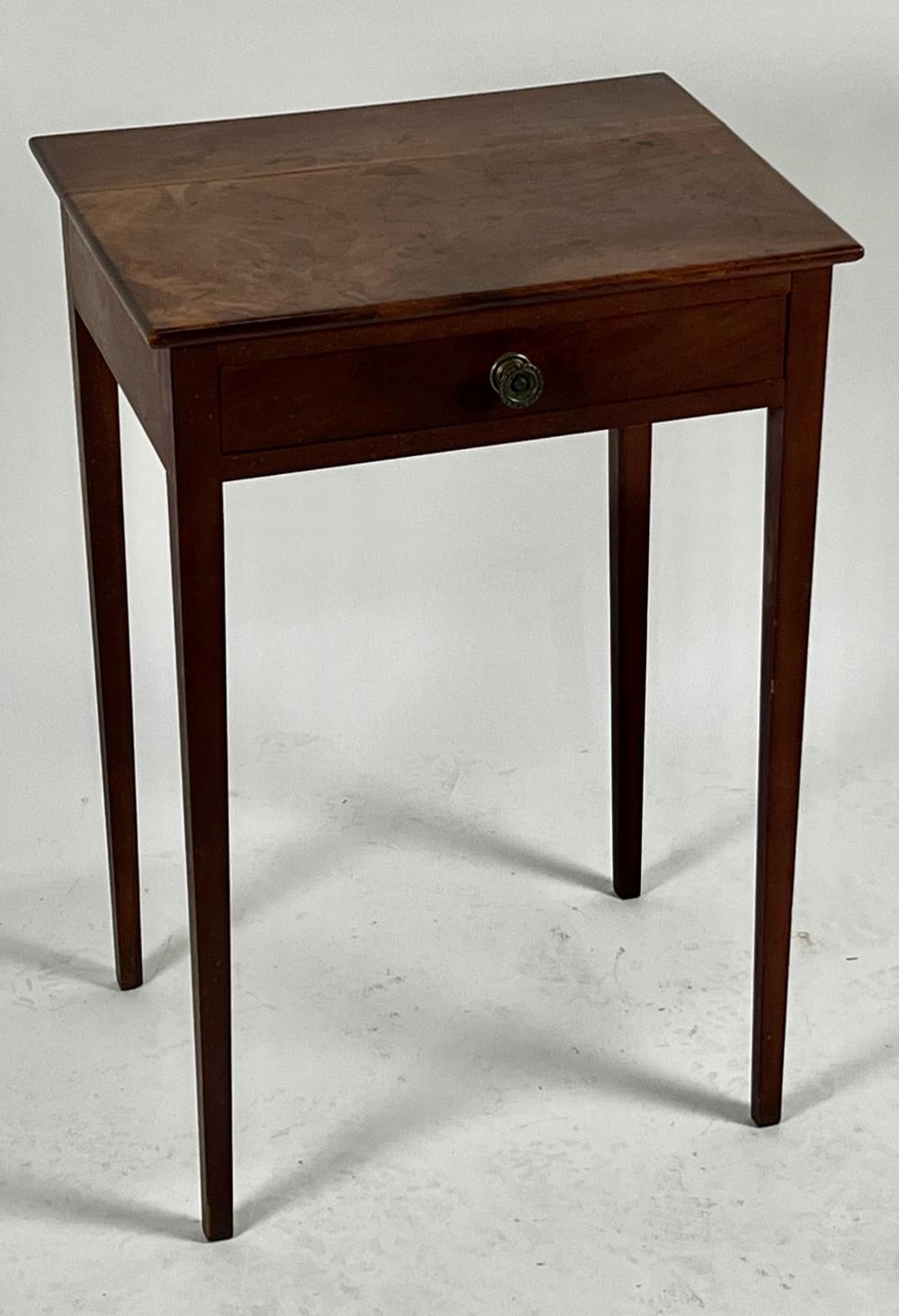 ONE-DRAWER HEPPLEWHITE STAND