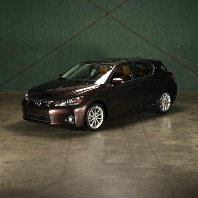 ONE-OWNER 2013 LEXUS CT200H