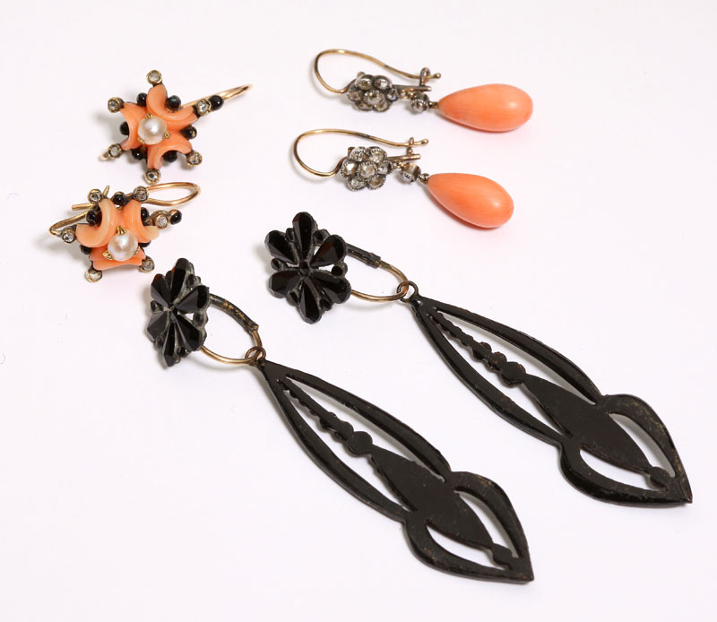 One pair gold and black jet dangles