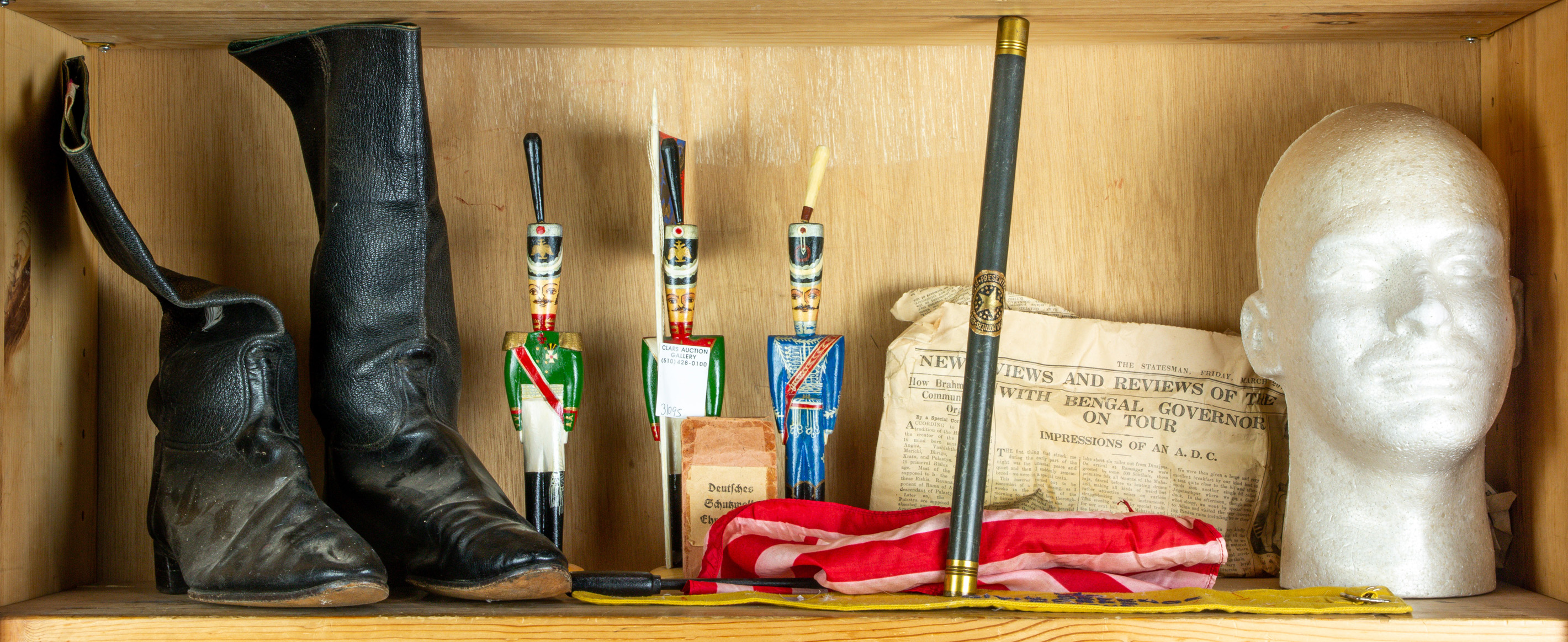 ONE SHELF OF MILITARIA INCLUDING