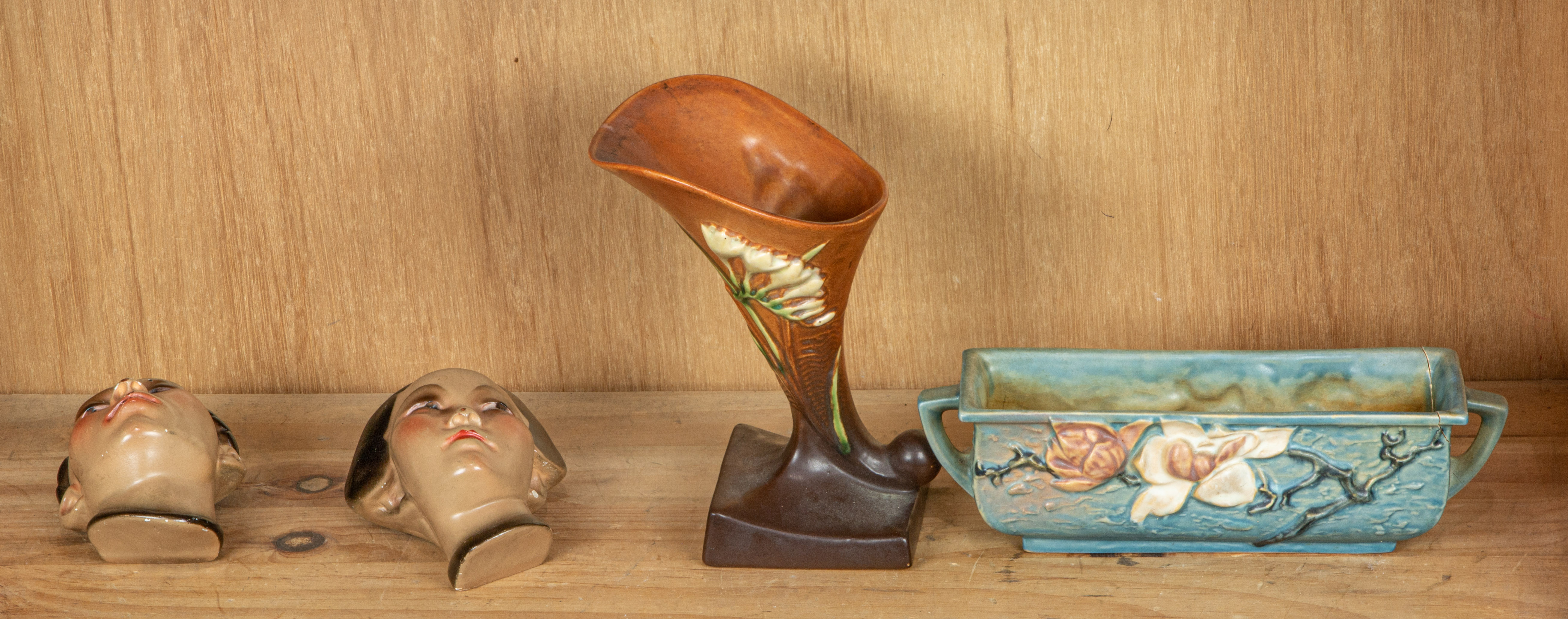 ONE SHELF WITH A ROSEVILLE