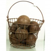 ONE WIRE BASKET CONTAINING WOO